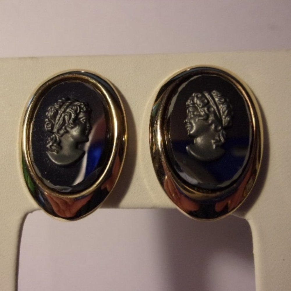"Sarah Coventry Evening Profile Cameo Clip Earrings "